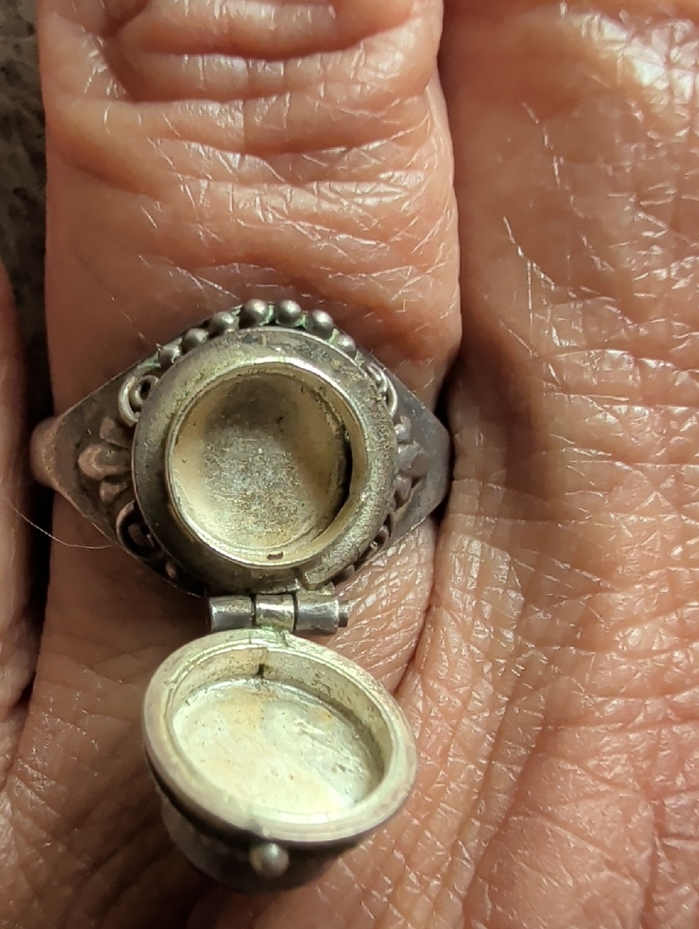 Vintage Sterling Silver Black Onyx Poison Ring